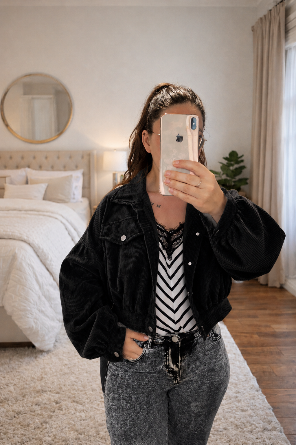 Veste courte en velours noir 🖤