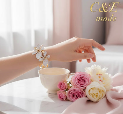 Bracelet élégant floral rose clair