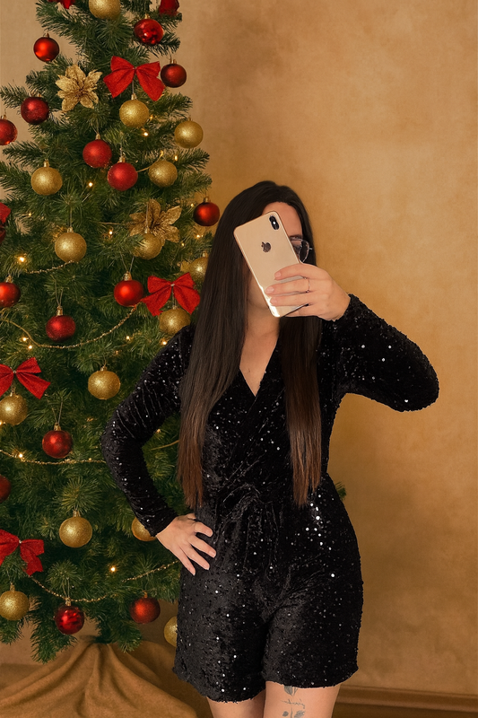 Combinaison noire en velours avec sequins