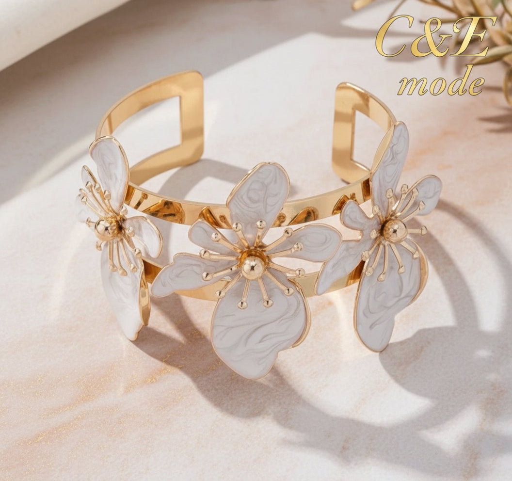 Bracelet élégant floral rose clair